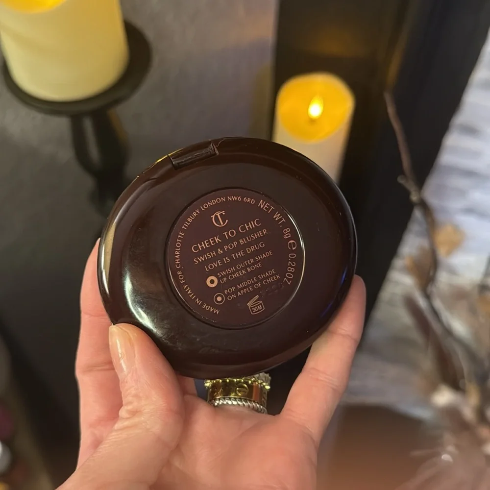 💞Charlotte Tilbury•Cheek To Chic•Swish & Pop Blusher•Color:Love is the Drug•NWT💞 - Picture 4 of 8